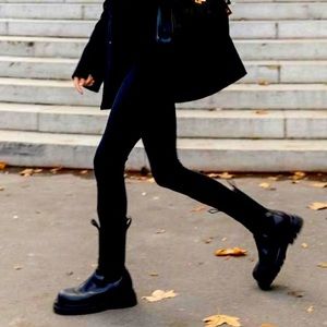 Short H&M black boots